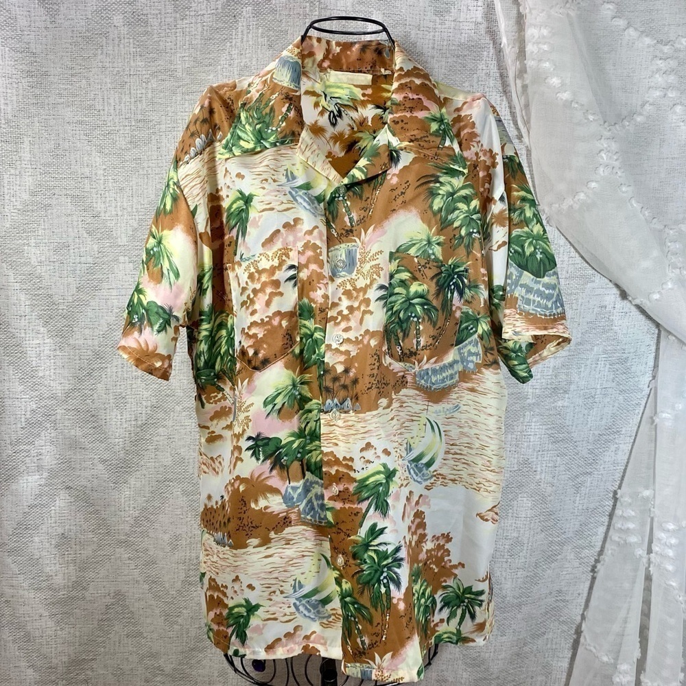 Vintage Waikiki Holiday hawaiian palm tree collared button up shirt size L